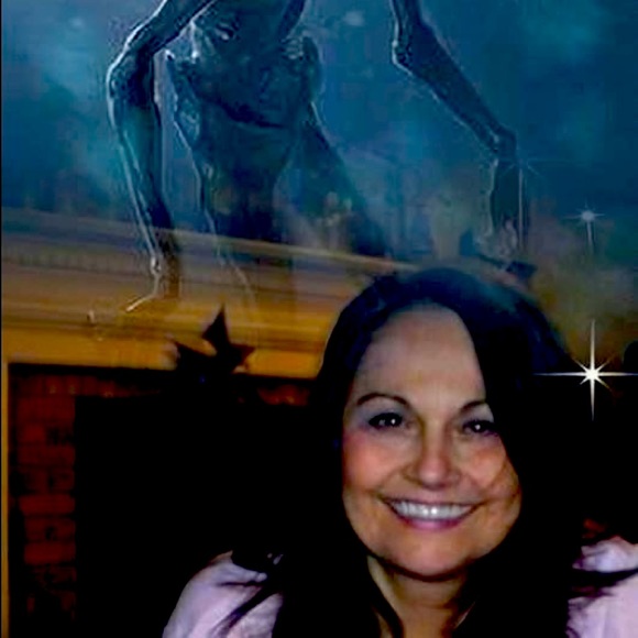 Meet your Posher, Debbie.Handmade jewelry - Picture 1 of 17